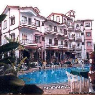 Maria Rosa Resort كالانغيُت المظهر الخارجي الصورة